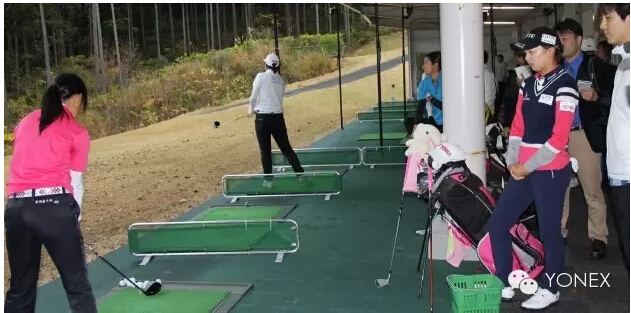 高爾夫選手金孝周參觀尤尼克斯工廠 高爾夫選手金孝周參觀尤尼克斯工廠